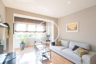 Miete Etagenwohnung  Carrer de casanova. Piso de alquiler temporal de 3 habitaciones al lado del hospital