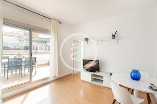 Lloguer Pis  Carrer de calaf. Ático de alquiler temporal de 1 habitación y terraza a unos paso