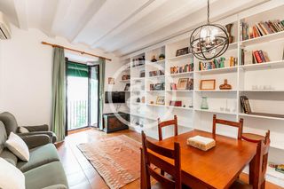 Affitto Appartamento  Carrer del portal nou. Piso de alquiler temporal de 3 habitaciones próximo al parque de