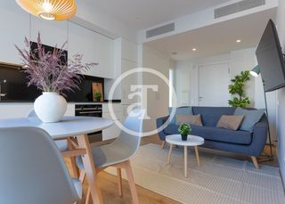 Rent Flat  C/ de provença. Piso de alquiler temporal de 2 habitaciones y piscina compartida