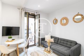 Location Appartement  Carrer del baluard. Piso de alquiler temporal de 1 habitación a pocos pasos de la pl