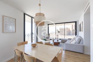 Miete Etagenwohnung  Passeig del mare nostrum. Piso de alquiler temporal de 3 habitaciones y estudio, 2 baños,