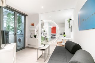 Affitto Appartamento  Carrer de les jonqueres. Apartamento de alquiler temporal de 1 habitación  a pasos del me