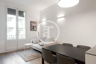 Rent Flat  C/ de la diputació. Piso de alquiler temporal de 2 habitaciones en eixample esquerra