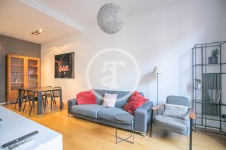 Location Appartement  C/ de valència. Piso de alquiler temporal de 2 habitaciones en eixample esquerra