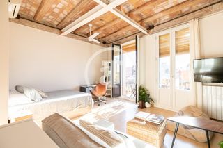 Lloguer Pis  Carrer de galileu. Piso de alquiler temporal de 1 habitación y 1 baño con balcón y
