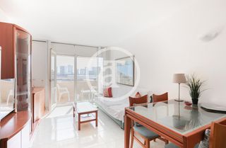 Alquiler Piso  Ctra. del prat. Piso de alquiler temporal de 2 habitaciones y 1 baño con balcón