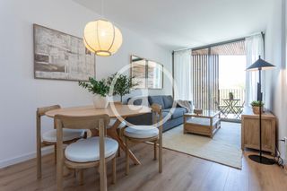 Affitto Appartamento  Av. de gaudí. Piso de alquiler temporal de 2 habitaciones y 2 baños con balcon