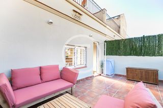 Lloguer Àtic  C/ de st. antoni maria claret. Ático de alquiler temporal de 1 habitación y terraza próximo a l