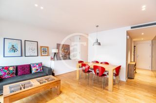 Location Appartement  Avenida coll del portell. Piso de alquiler temporal con terraza exterior a pasos del parqu