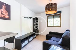 Lloguer Pis  Carrer del conveni. Piso de alquiler temporal de 1 habitación y 1 baño en nou barris