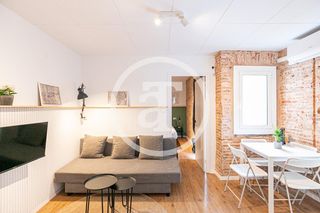 Rent Flat  Carrer de guifré. Piso de alquiler temporal de 1 habitación a pasos de plaza catal