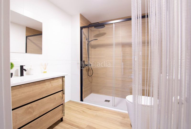 Foto d677e667-6b26-46e8-a4d3-fbd6351ec183. Àtic amb calefacció a Avinguda Catalunya Palamós