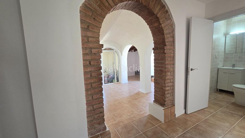 Foto 2b91e7ab-60e3-4901-a5c2-fb0fce0bdddb. Chalet en avenida mas santet 116 exclusivo chalet reformado con piscina y jardín privado en Calonge