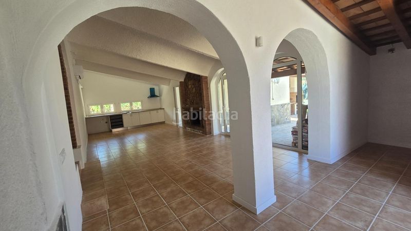 Foto d28b4356-a5f2-4dcf-ae23-57fb682316cc. Chalet en avenida mas santet 116 exclusivo chalet reformado con piscina y jardín privado en Calonge