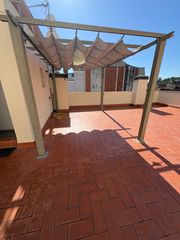 Flat in Montcada Centre - La Ribera. Piso con gran terraza de uso exclusivo, parking y ascensor en mo