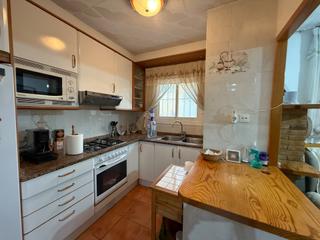 Maison à Carrer de l'estaca 14a. Casa a cuatro vientos en fondo sumella
