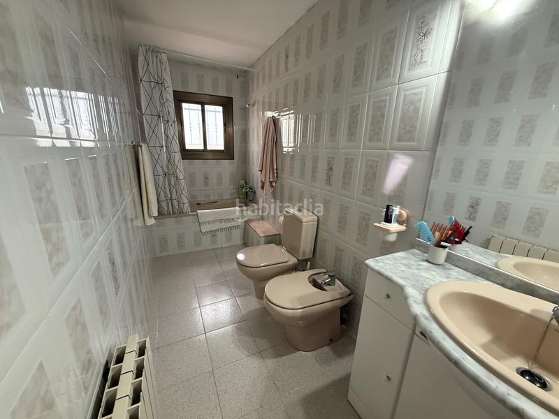 Foto bf0900b7-cd97-46f9-a02f-7506436f5f46. Casa en carrer de l'estaca 14a casa a cuatro vientos en fondo sumella en Vilanova i la Geltrú