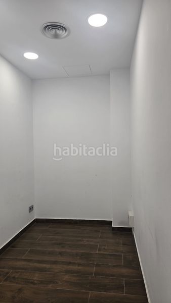 Foto bb86a383-6b77-4f9a-b698-902bc8c2bed9. Geschäftsraum in plaça hernán cortés 1 in Les Roquetes Sant Pere de Ribes