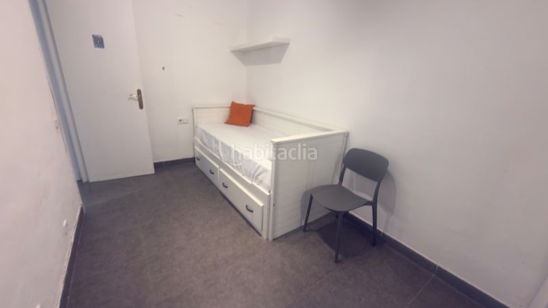 Foto b2aff5cd-3aa0-43f6-a48f-0ac76f0880a2. Pis a Els Molins - Pins Vens Sitges
