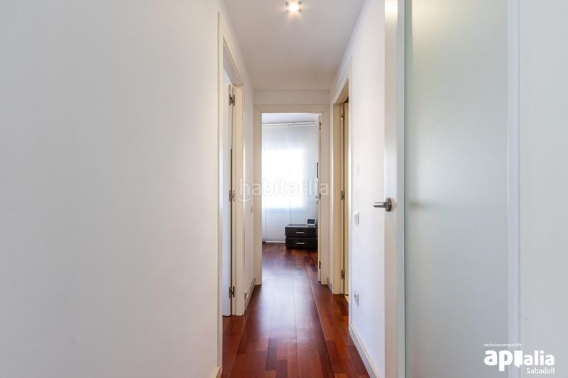 Foto 2475cf33-665e-44a6-bde3-87bcecc4a0d3. Pis a Creu Alta Sabadell