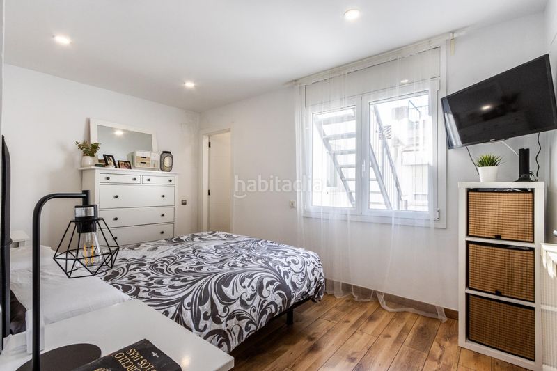 Foto d0e9cc17-5806-47da-a240-cb56333f6743. Casa amb calefacció aparcament a Gràcia Sabadell