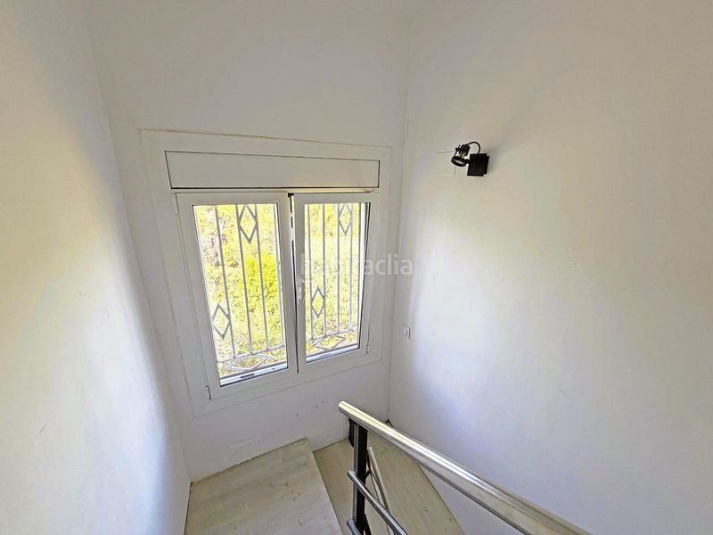 Foto b3fc5bc5-c50a-43da-b49e-26398bb5b709. Casa adossada amb calefacció a La Plana del Pintor Sabadell