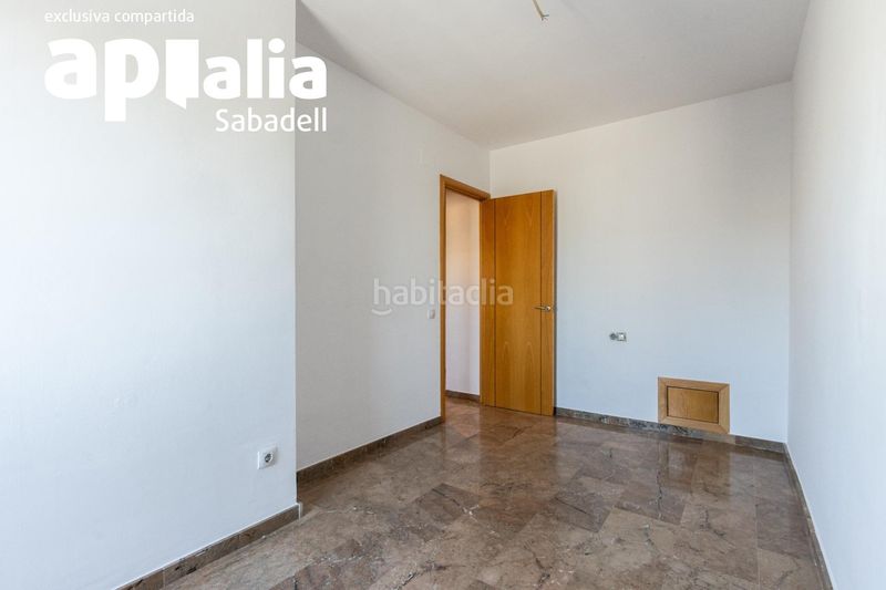Foto fd4a124f-b13d-4905-b2ae-ca6c48196716. Dúplex amb calefacció aparcament a Can Rull Sabadell