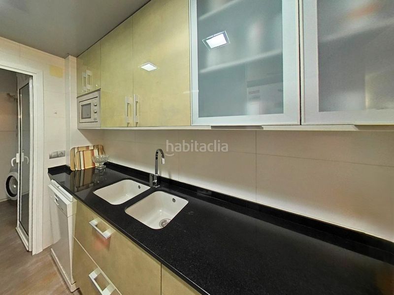 Foto f27b3b49-19d1-4a9e-a53d-b4b6d40c55a4. Pis amb calefacció aparcament a Creu Alta Sabadell