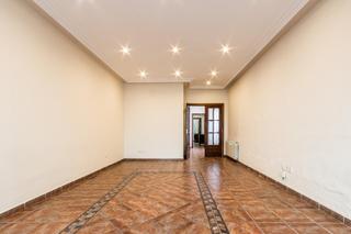 Casa adossada  Carrer de sant honorat. Casa en venta en centro sabadell
