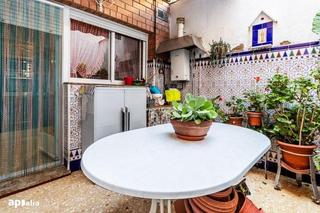Casa  Calle noguera ribagorcana de la. Amplia casa con patio, terrazas y garaje en venta en torreromeu