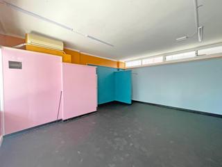 Local Comercial a Can Deu. Local en venta en zona can deu.