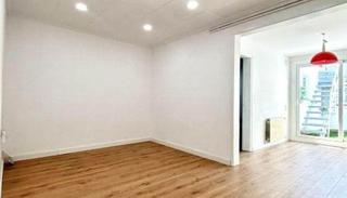 Maison jumelée  Pasaje del sagrament. Casa adosada en venta en pere parres de terrassa