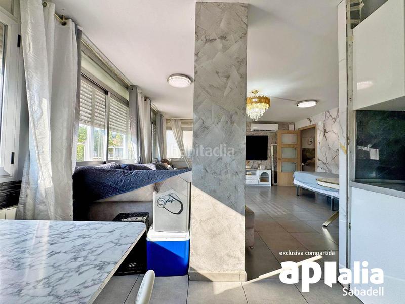 Foto 19ec536d-cb5f-4ae2-89dd-c1c7e607259e. Appartamento con parcheggio in Can Puiggener Sabadell