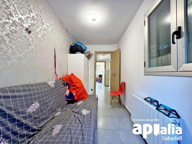 Foto 401067a4-8572-4a40-b0b1-e3b0519869aa. Appartamento con parcheggio in Can Puiggener Sabadell