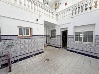 Maison jumelée à Ca n'Oriac. Casa adosada con plaza de párquing en venta en ca noriac