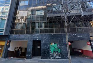 Miete Autoparkplatz  Carrer de la diputació. Céntrico con servicio de vigilancia 24 horas