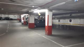 Parking coche en Carrer de la Diputació