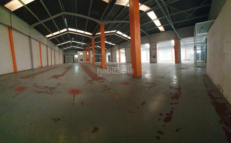 Foto 0ad94042-1f9b-462c-833e-5ff727037b37. Alquiler nave industrial magnifica nave en Hacienda la Cartuja Tomares