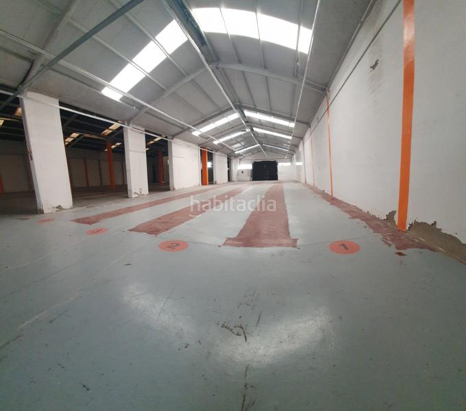 Foto 17c7c787-d6f8-46b5-86a8-1a48b59e0874. Lloguer nau industrial a Hacienda la Cartuja Tomares
