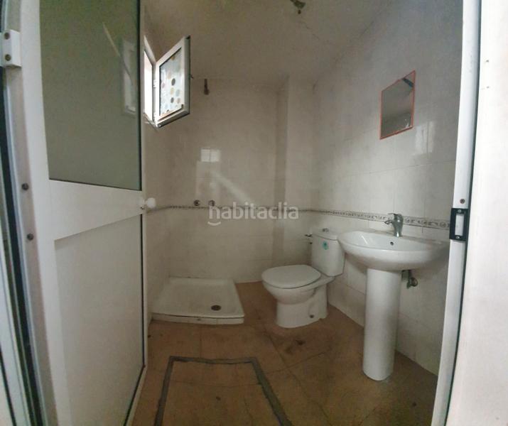 Foto b3043aa5-06e4-46fd-8045-24d5e090ba82. Rent industrial building in Hacienda la Cartuja Tomares