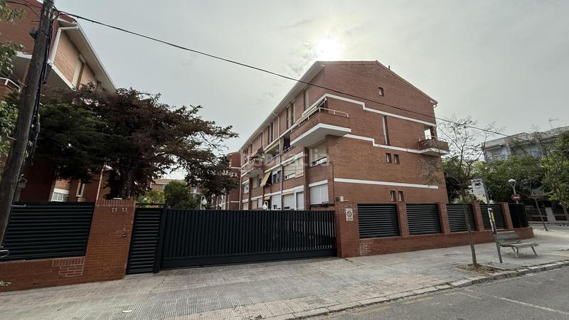 Foto 0a1c93b2-adac-40f6-81f9-6889b971e9f4. Location appartement avec parking piscine dans Ribes Roges Vilanova i la Geltrú