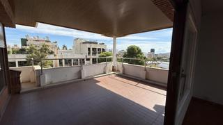 Location Attique  D'eusebi güell. Piso exclusivo en alquiler temporal  2 terrazas, 2 plazas de par