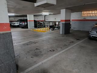 Miete Motorradparkplatz in Avinguda del bosc 21. Oportunidad! perfecta ubicación!