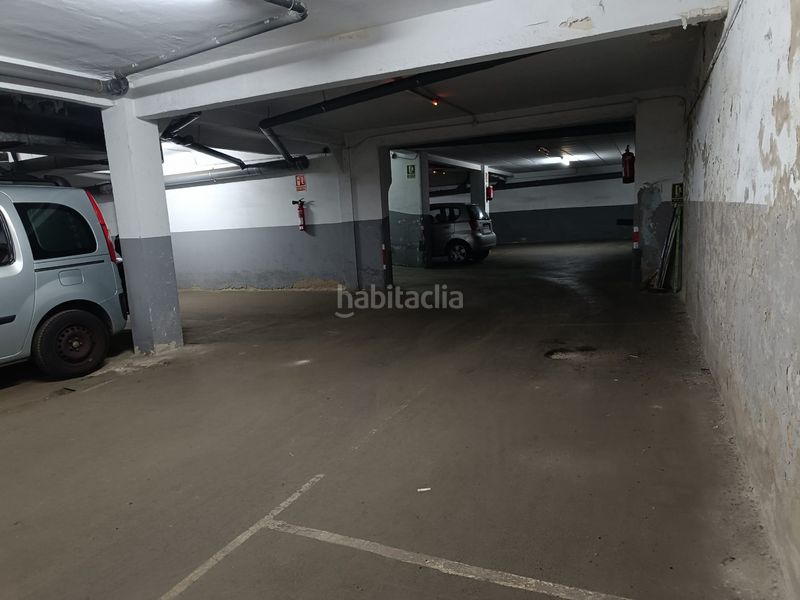 Foto 78e6053d-184d-472b-b76a-093c76510496. Aparcament cotxe a Can Vidalet Esplugues de Llobregat