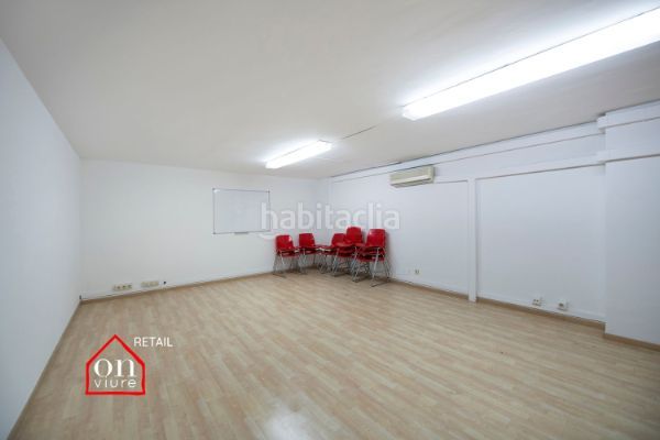 Foto 75a8a8e8-7c5a-4f93-a840-394bf374f915. Local comercial en carrer de manel farrés 15 local en venta en calle de manel farrés, 15 en Sant Cugat del Vallès
