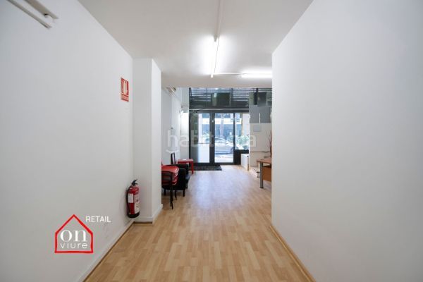 Foto c8dceec2-9e08-4efc-8d9c-cb9afe25a550. Local comercial en carrer de manel farrés 15 local en venta en calle de manel farrés, 15 en Sant Cugat del Vallès