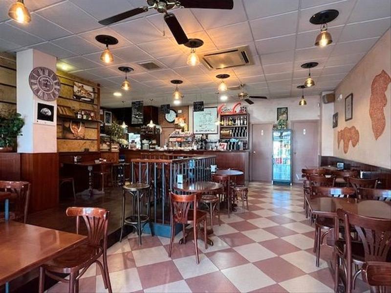 Foto 302ada60-429c-4cd3-b3ee-e4aa4ca959fc. Transfer business premise in avinguda de ragull 34 in Sant Cugat del Vallès