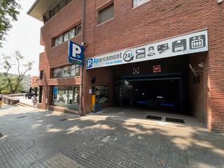 Aparcament cotxe a Plaça del doctor galtés 2
