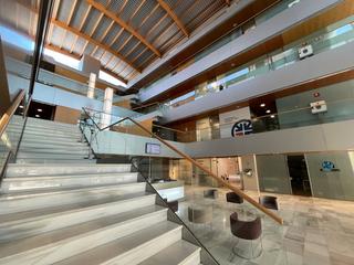 Local Comercial a Avinguda corts catalanes 8. Local en venta en avenida corts catalanes, 8